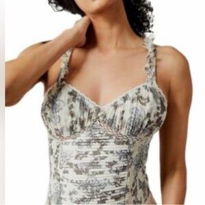 Free people weekend plans gorgeous, Floral Print Bodysuit- medium new with tags
